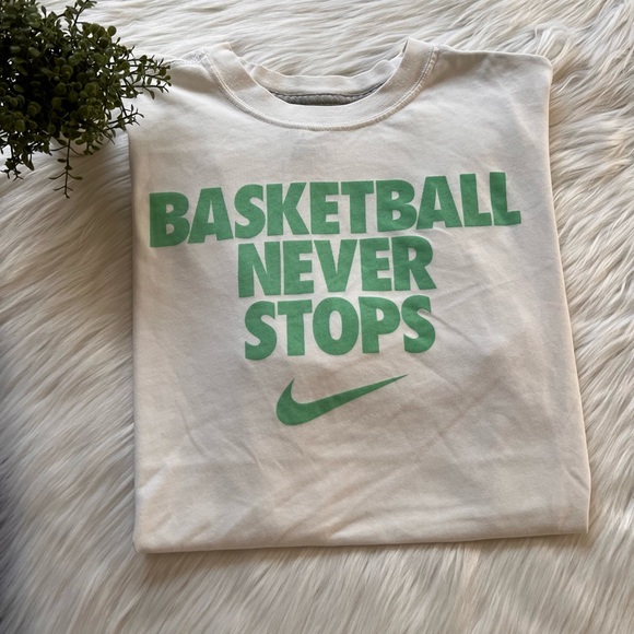 Nike Other - ▪️NIKE▪️Dri-Fit “Basketball Never Stops”🙌🏀 S/S Men’s Tee ~Sz.M